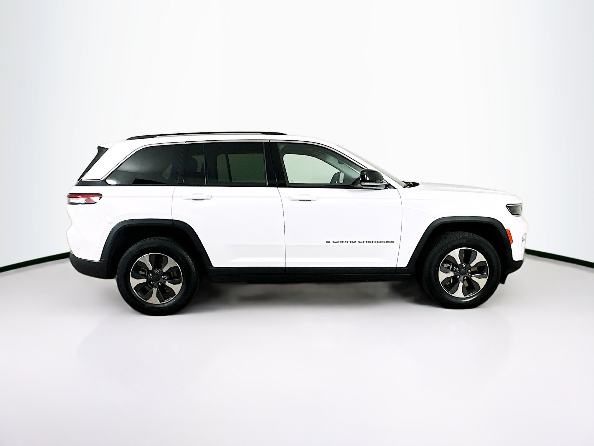 Used 2022 Jeep Grand Cherokee Limited 4xe AWD/4WD image 10
