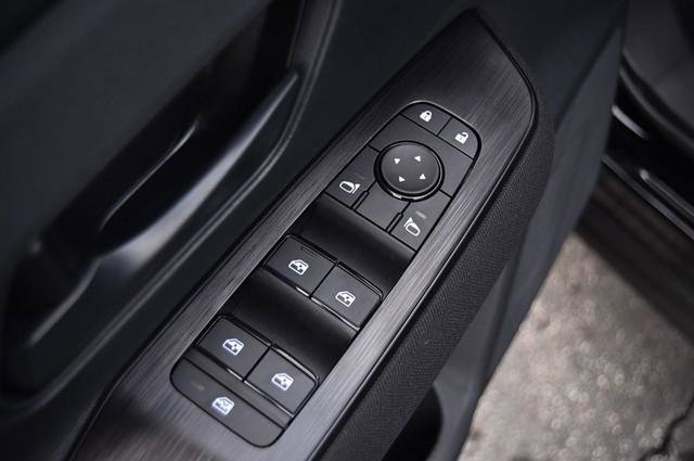 New 2026 Nissan Kicks S image 9