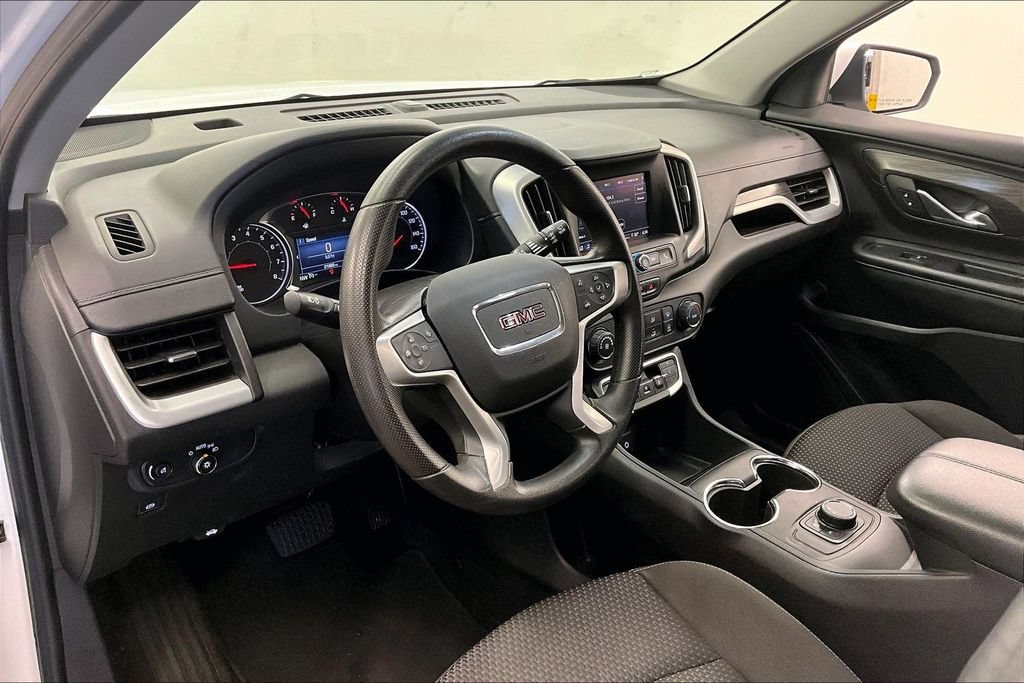Used 2024 GMC Terrain SLE FWD image 13