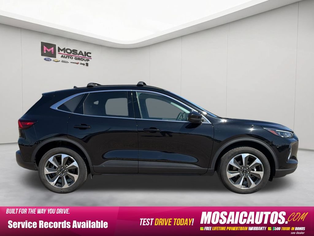 Used 2023 Ford Escape Platinum AWD/4WD image 8