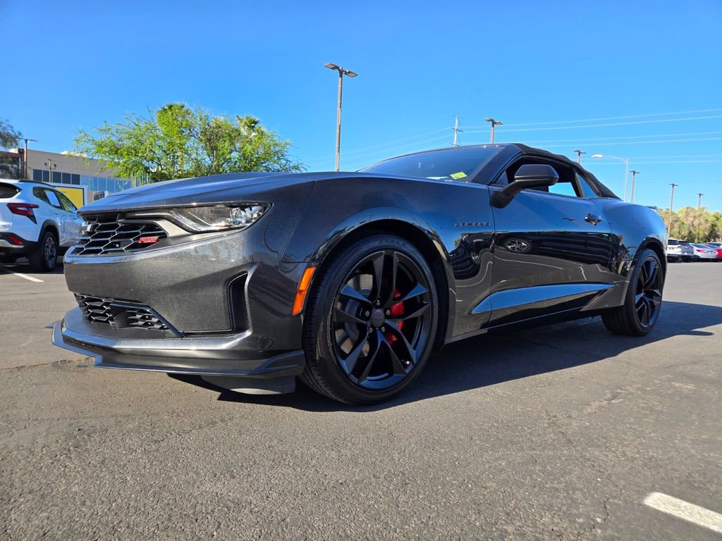 Used 2024 Chevrolet Camaro LT RWD image 2