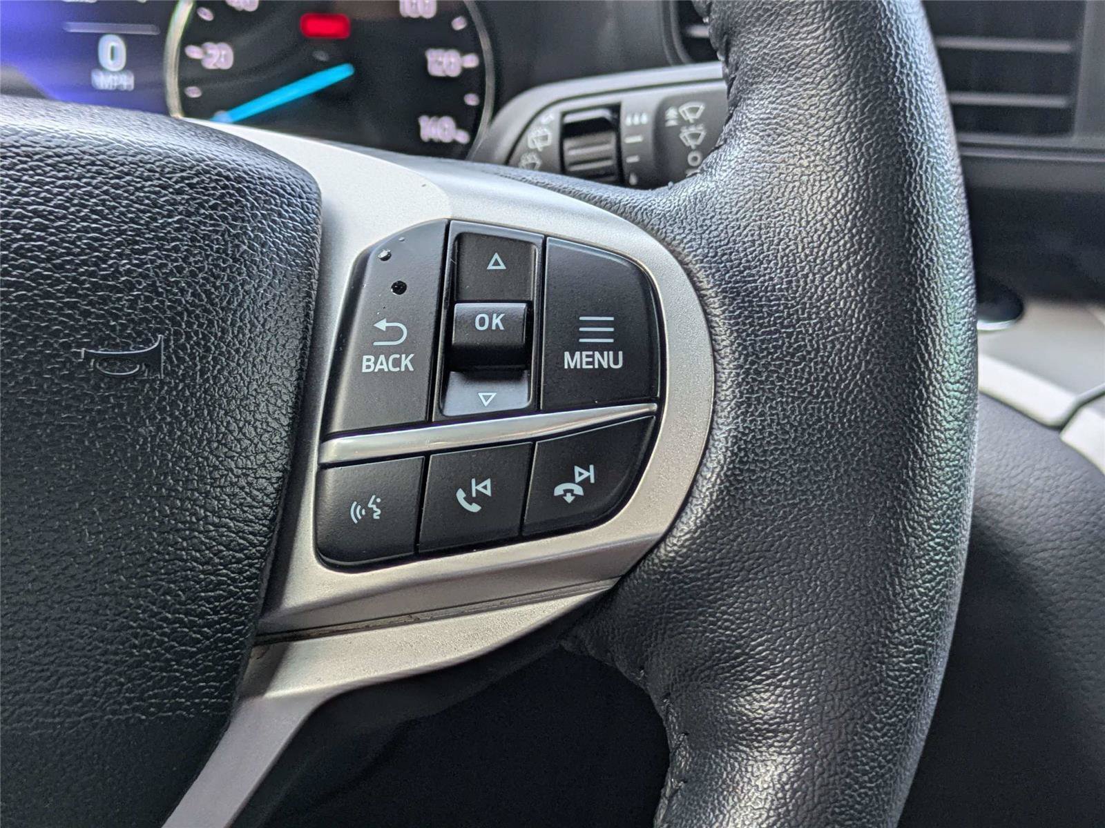 Used 2024 Ford Explorer XLT RWD image 29