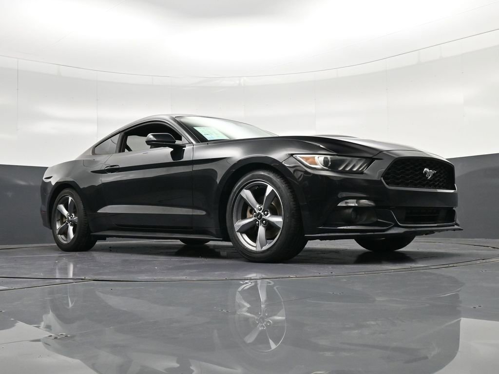 Used 2016 Ford Mustang Coupe w/ Equipment Group 051A RWD image 34