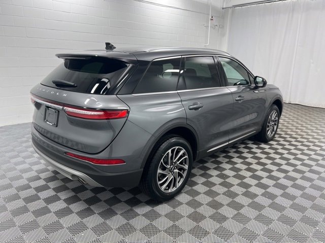 Certified 2022 Lincoln Corsair AWD w/ Equipment Group 101A image 6