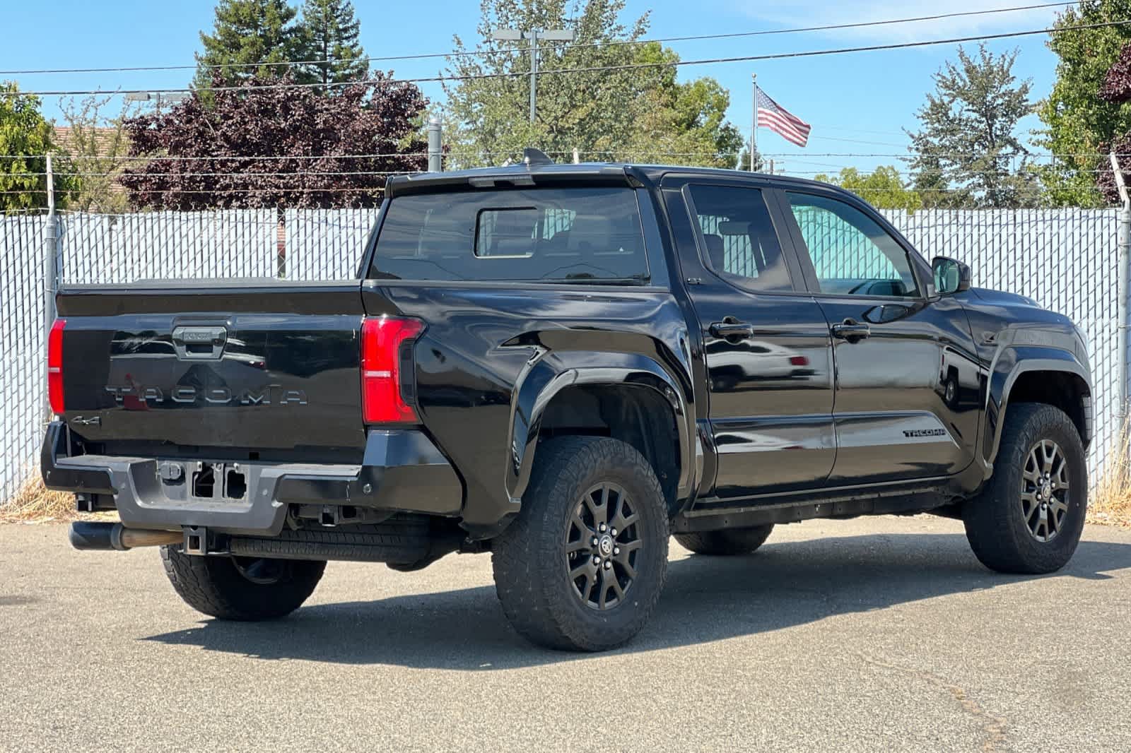 Certified 2024 Toyota Tacoma SR5 w/ SR5 Upgrade Package AWD/4WD image 3