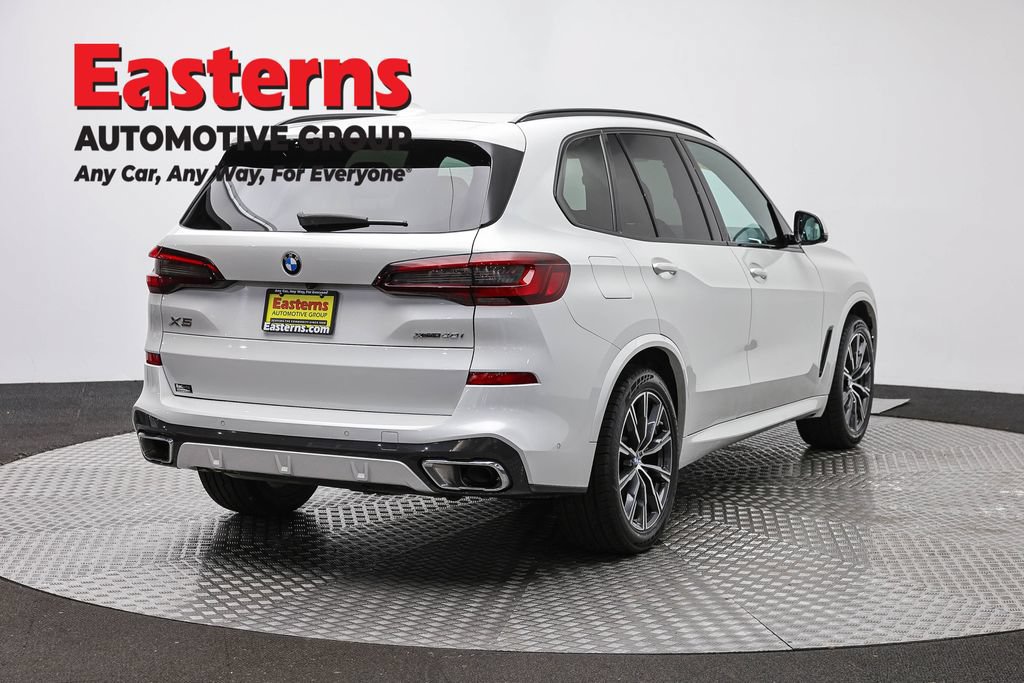 Used 2023 BMW X5 xDrive40i w/ M Sport Package AWD/4WD image 5