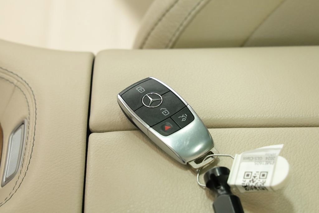 Used 2024 Mercedes-Benz GLS 580 4MATIC w/ Warmth & Comfort Package image 39