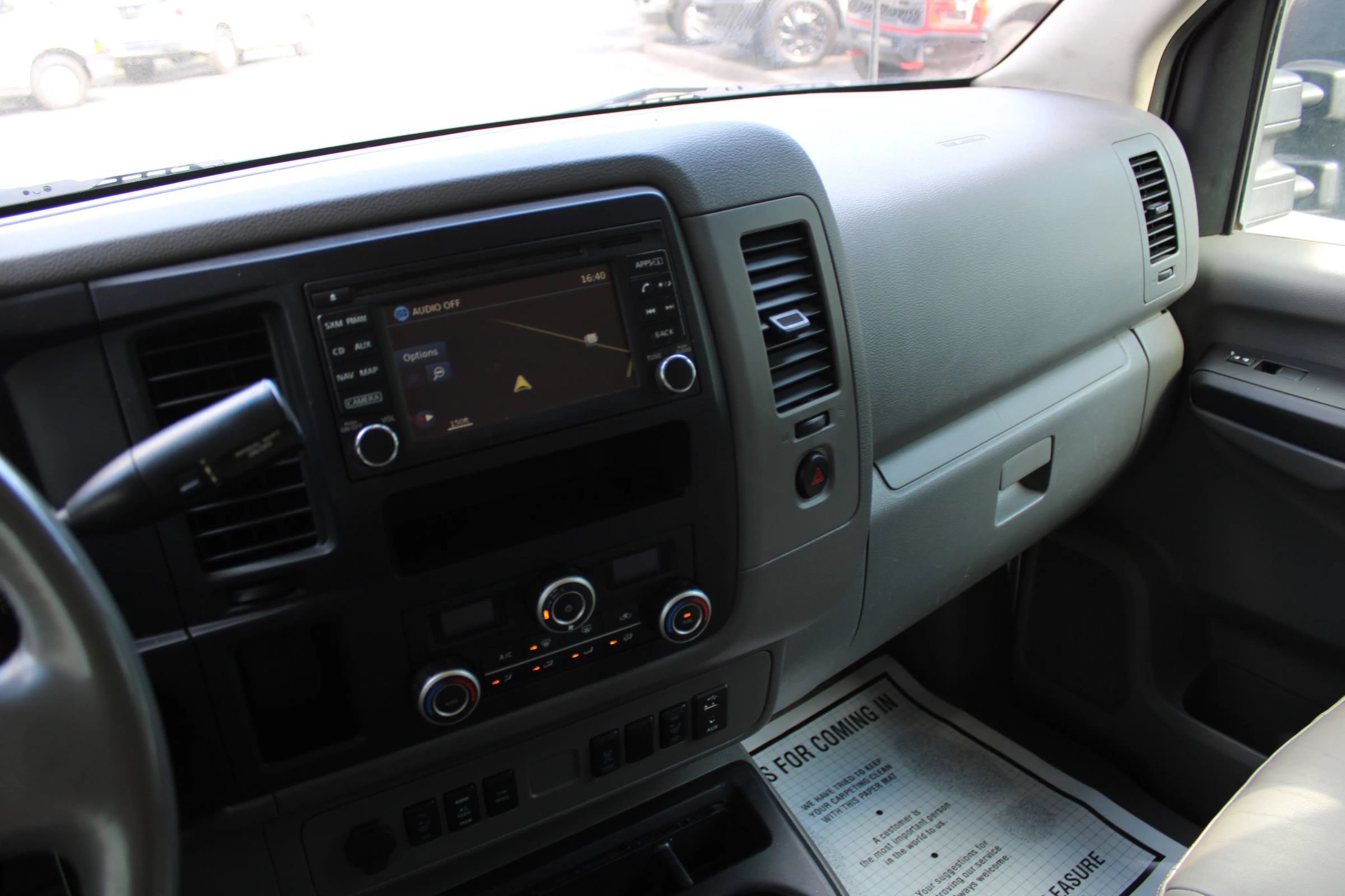 Used 2020 Nissan NV 3500 SL RWD image 13