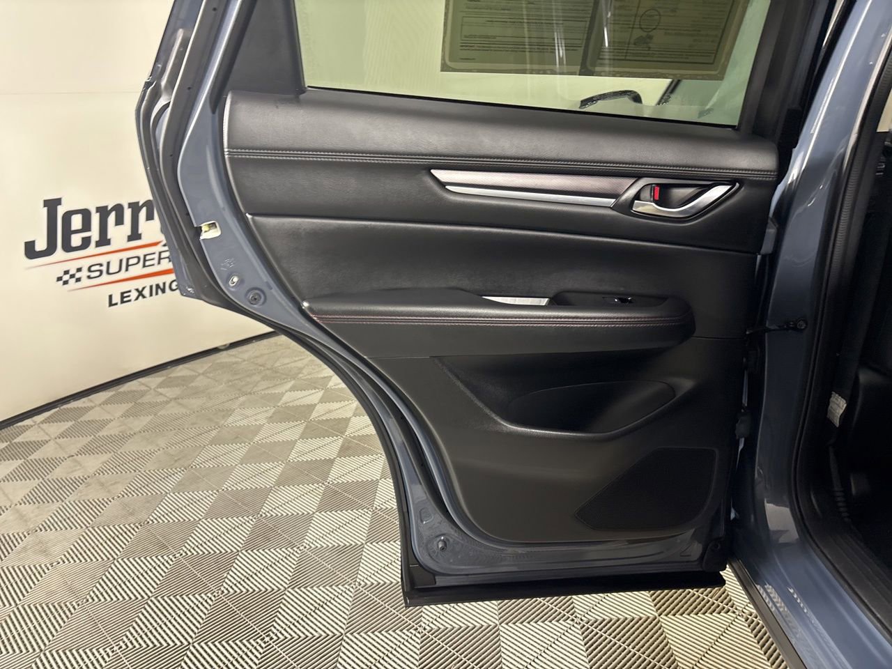 Used 2024 MAZDA CX-5 Carbon Edition image 21