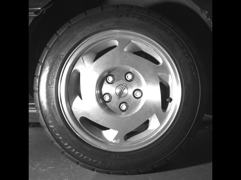 Used 1988 Chevrolet Corvette Coupe RWD image 8