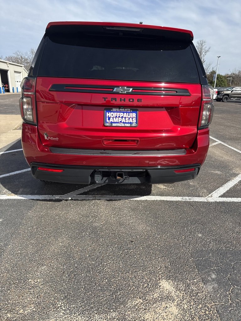 Used 2024 Chevrolet Tahoe Z71 w/ Luxury Package image 2