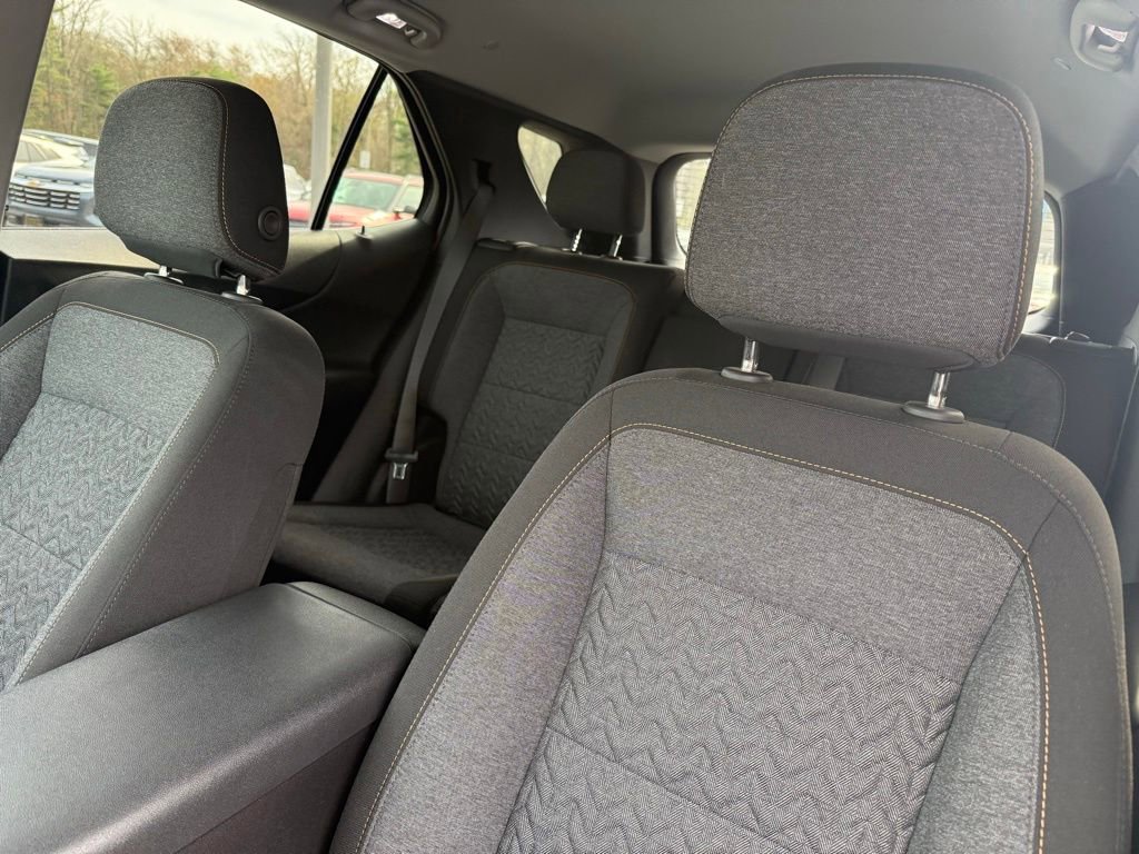 Used 2024 Chevrolet Equinox LT image 18