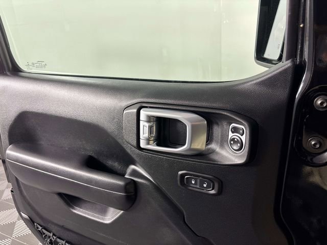 Used 2018 Jeep Wrangler Unlimited Sport S AWD/4WD image 14