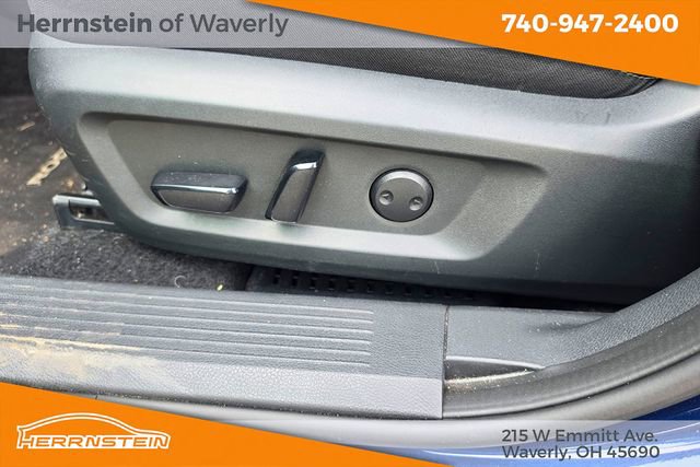 Used 2024 Nissan Rogue SV FWD image 16