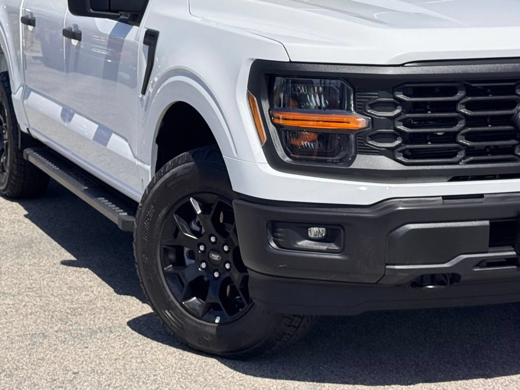 Used 2025 Ford F150 STX w/ Equipment Group 201A FX4 AWD/4WD image 4