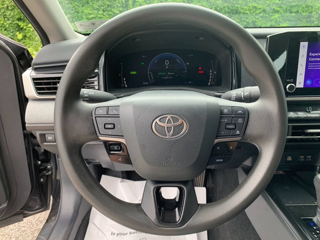 Used 2025 Toyota Camry LE w/ Convenience Package FWD image 26