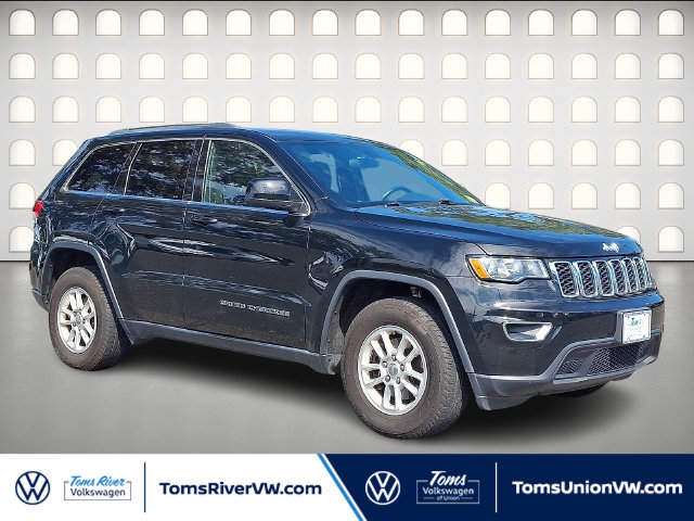 Used 2019 Jeep Grand Cherokee Laredo AWD/4WD image 1