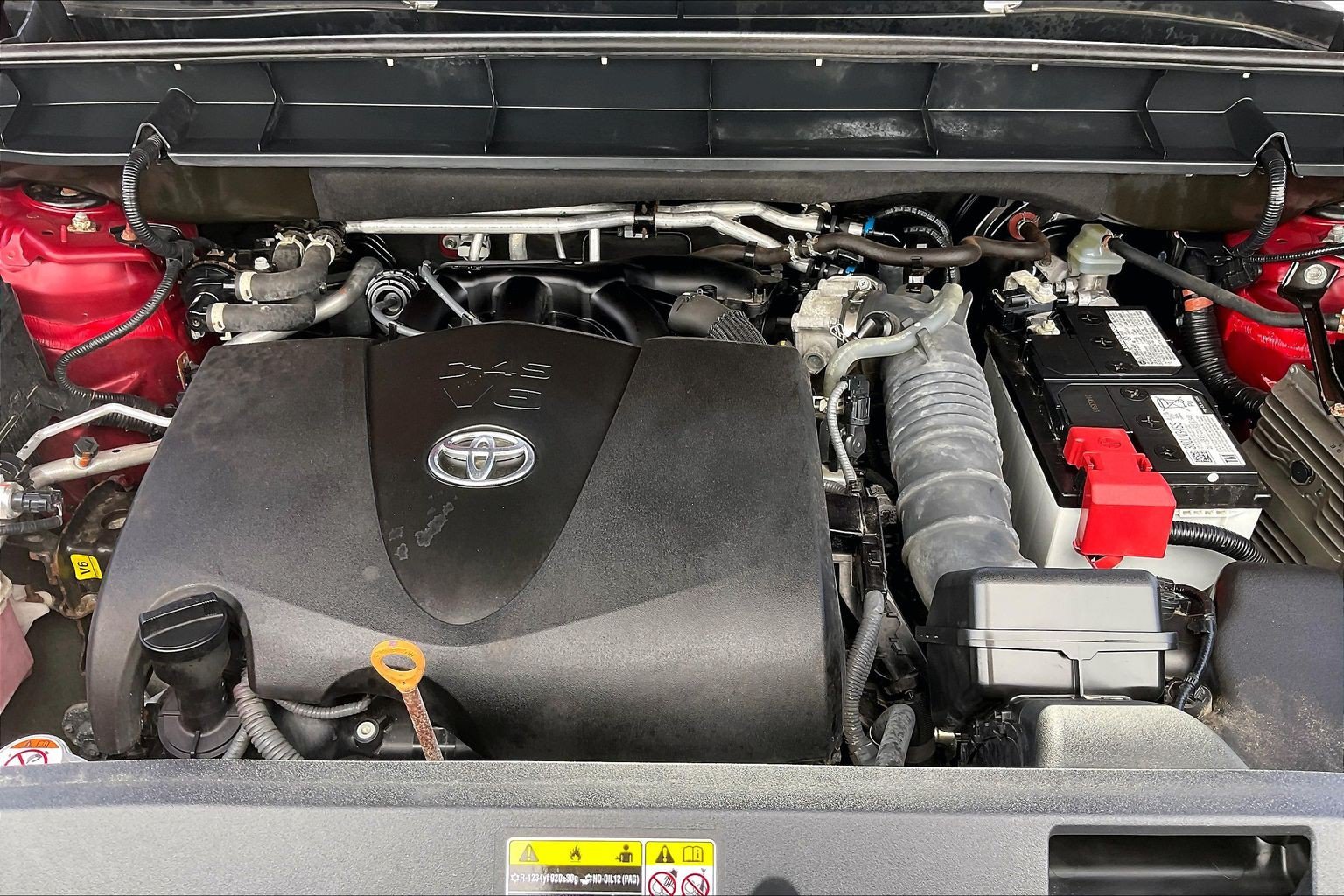 Used 2021 Toyota Highlander XLE AWD/4WD image 13
