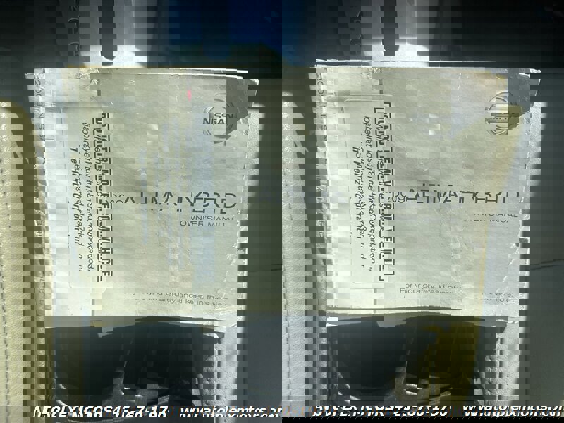 Used 2009 Nissan Altima Hybrid Sedan w/ Connection Pkg image 28