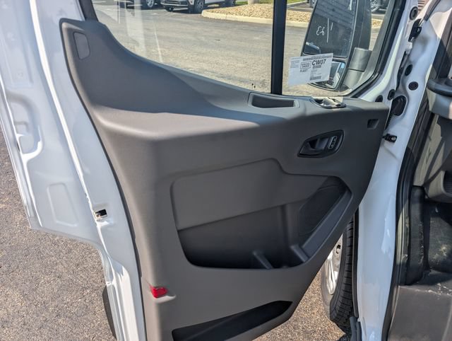New 2026 Ford Transit 250 Low Roof w/ Load Area Protection Package RWD image 9