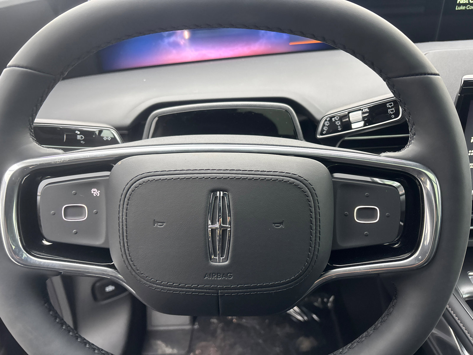 New 2026 Lincoln Nautilus Reserve image 16