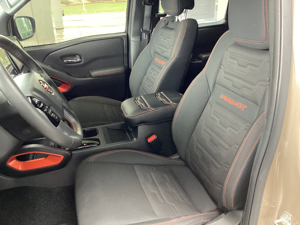 Used 2023 Nissan Frontier PRO-4X w/ Pro Convenience Package image 12