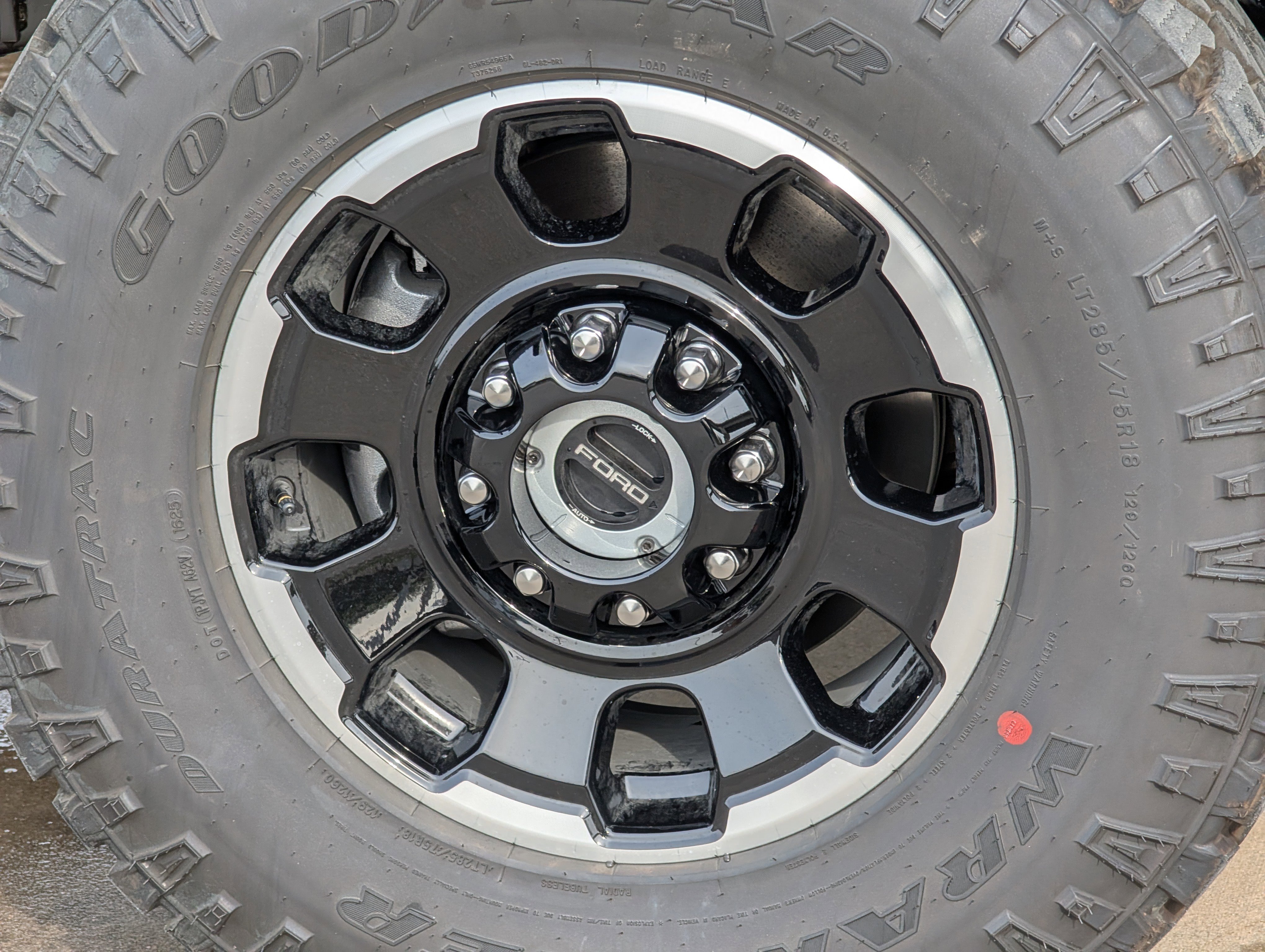 New 2026 Ford F250 Lariat image 10