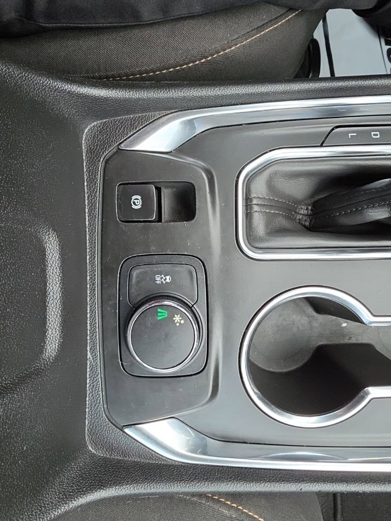 Used 2019 Chevrolet Traverse LS FWD image 20