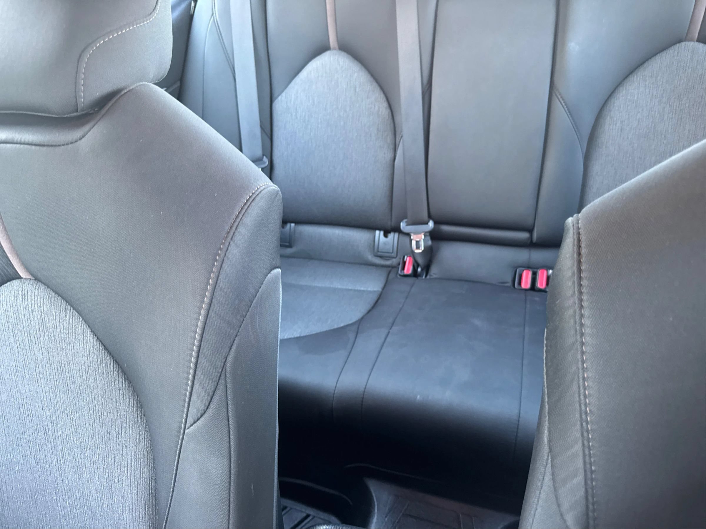 Used 2019 Toyota Camry LE FWD image 16