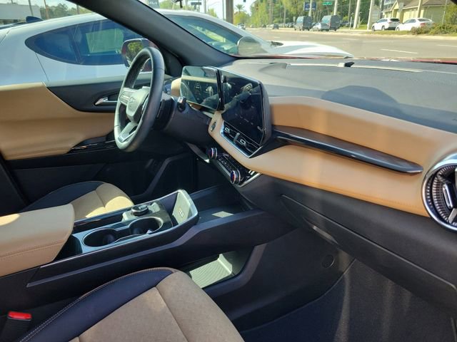 Used 2026 Chevrolet Equinox ACTIV w/ Convenience Package III image 34