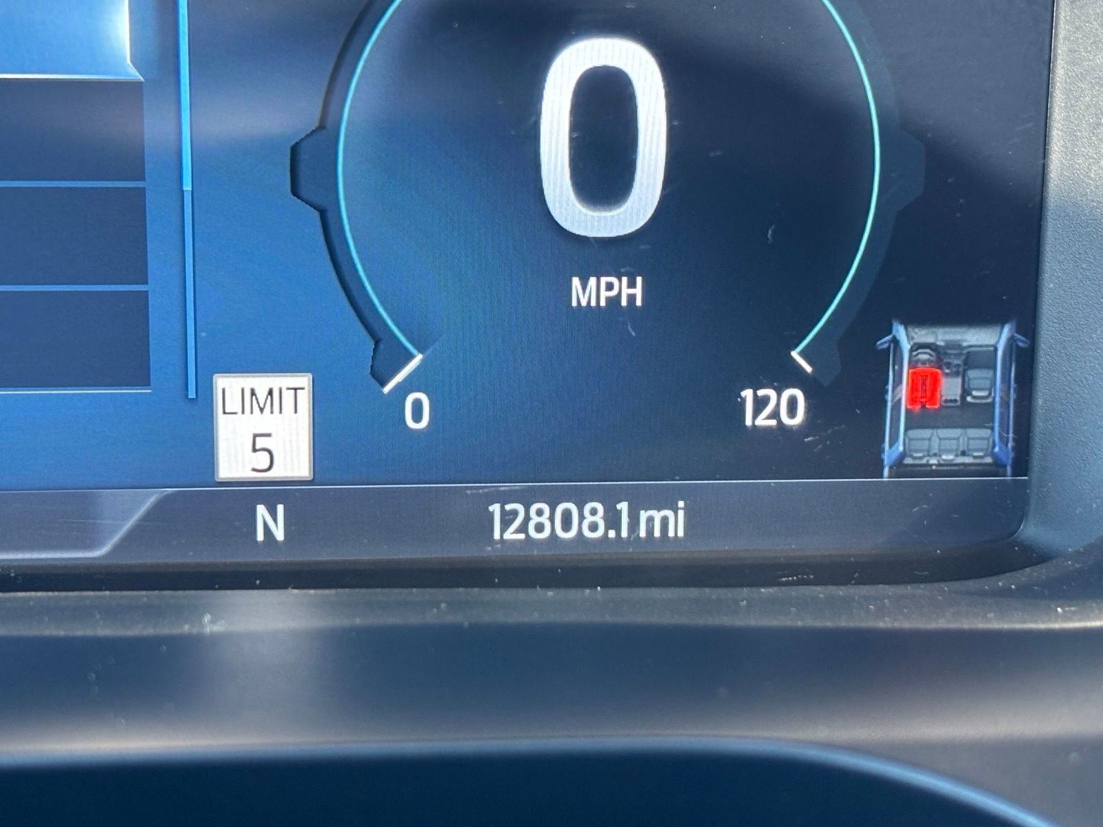 Used 2025 Ford F150 Lightning Platinum image 26