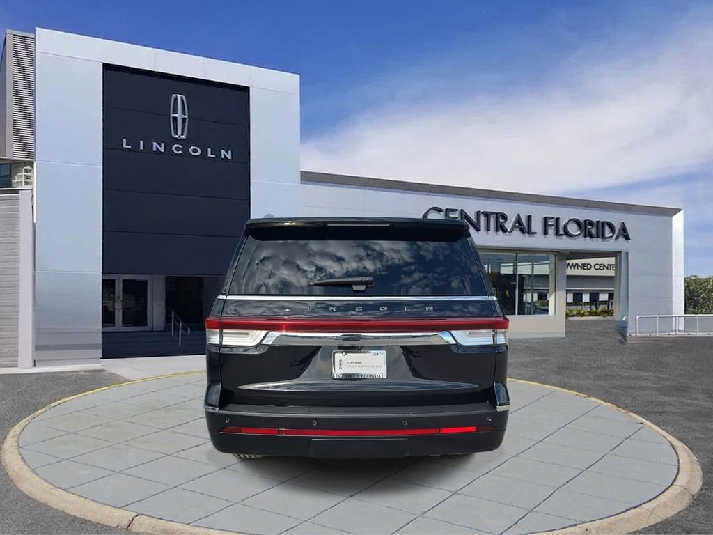 Used 2023 Lincoln Navigator Black Label image 3