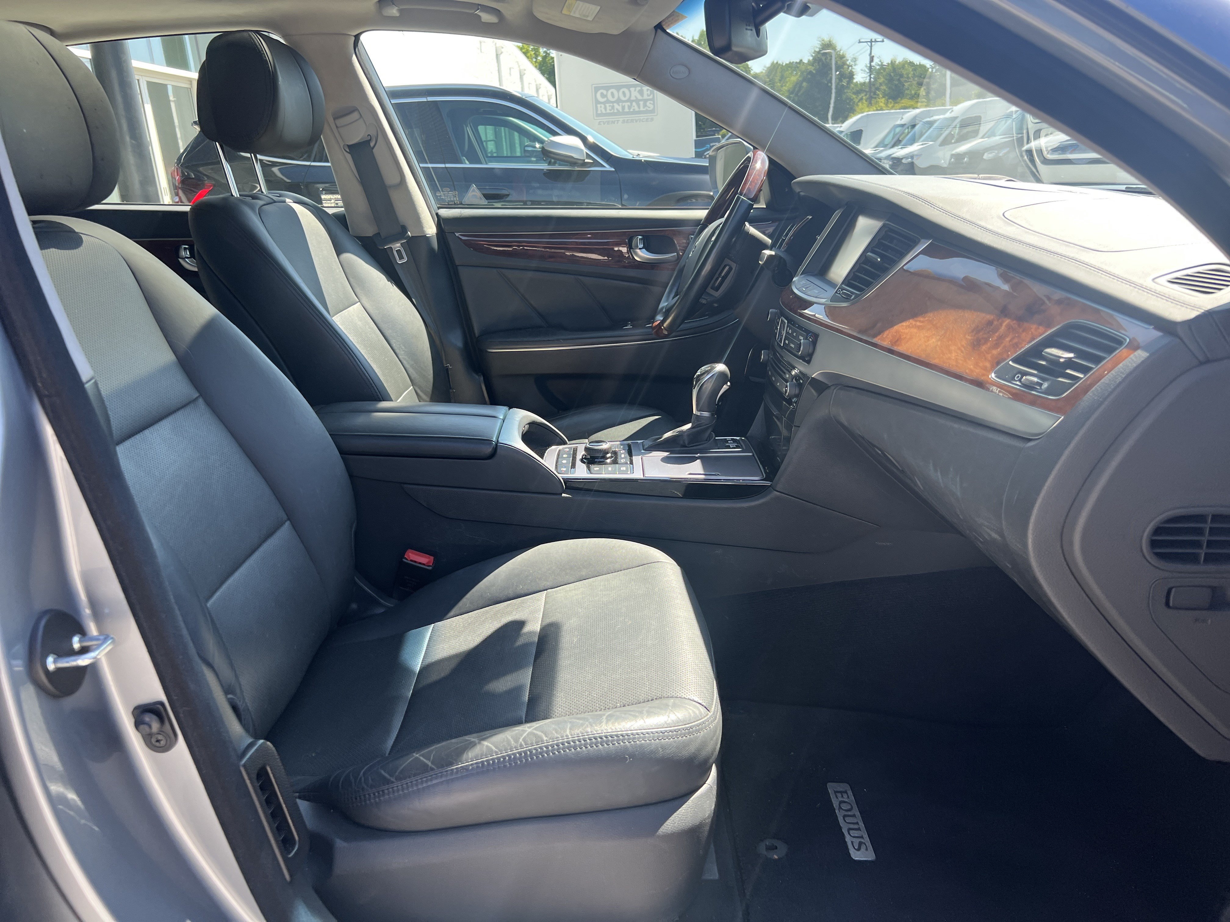 Used 2014 Hyundai Equus Signature RWD image 35