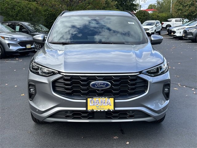Certified 2024 Ford Escape ST-Line Elite image 2
