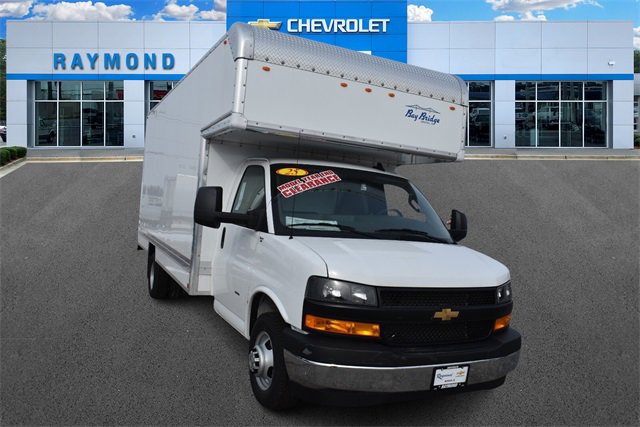 New 2025 Chevrolet Express 3500 w/ Power Convenience Package image 9
