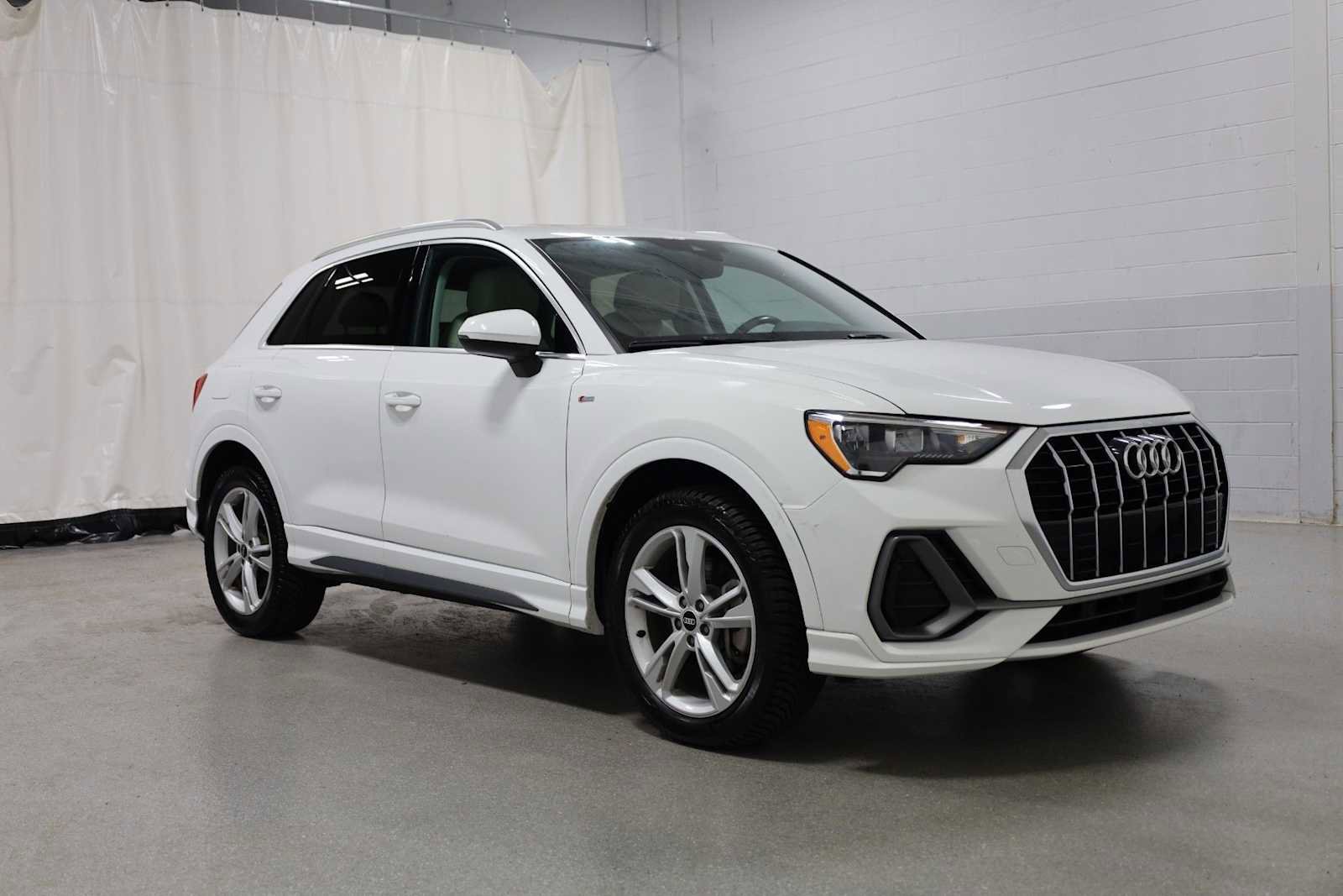 Used 2022 Audi Q3 2.0T Premium w/ Convenience Package image 13