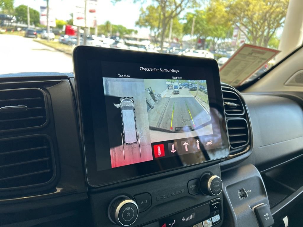 Used 2024 RAM ProMaster 3500 w/ Delivery Van Package image 9