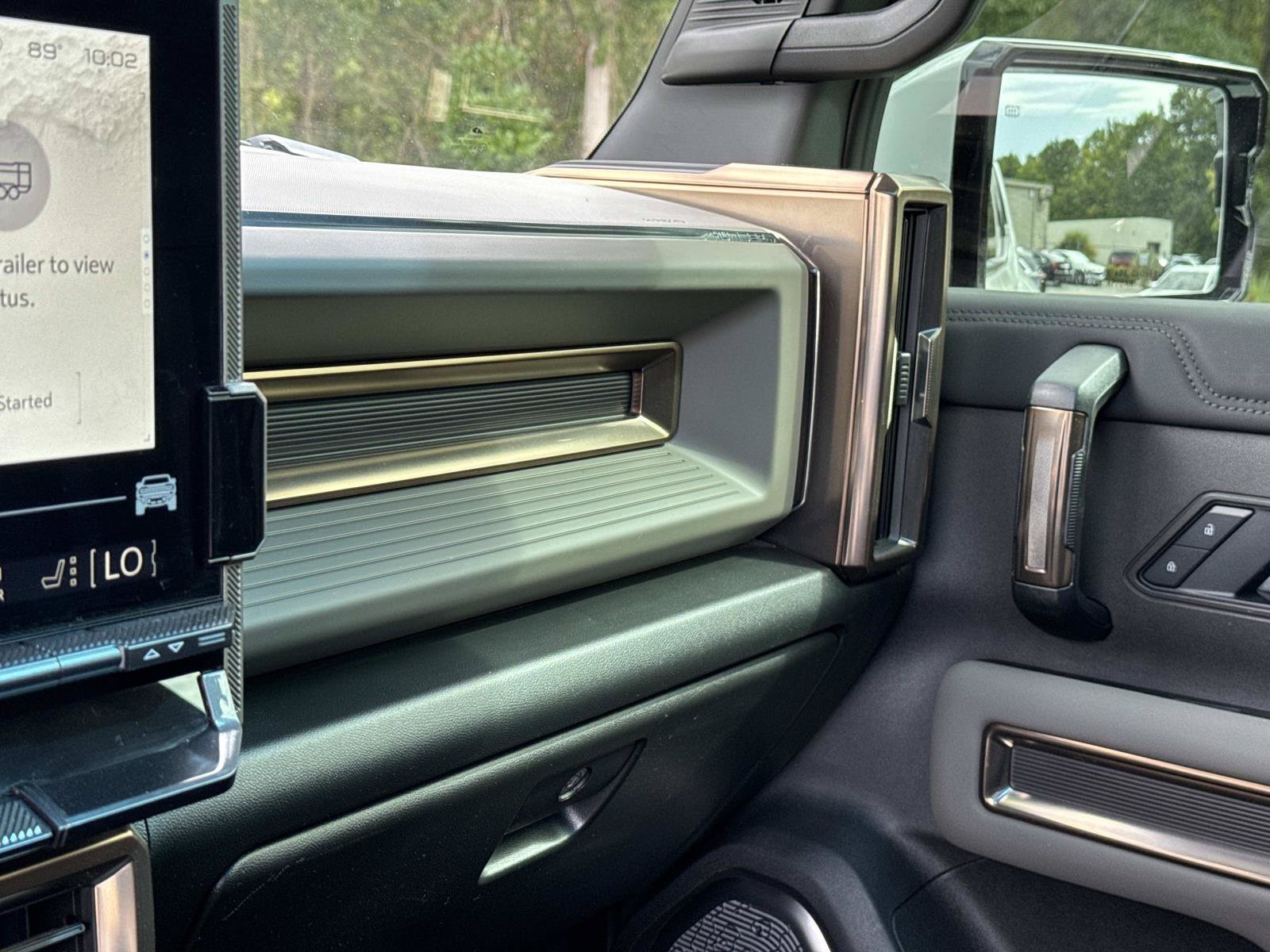 Used 2025 GMC Hummer EV 2X AWD/4WD image 25