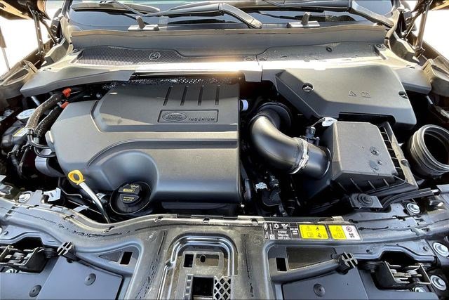 New 2025 Land Rover Discovery Sport S image 13