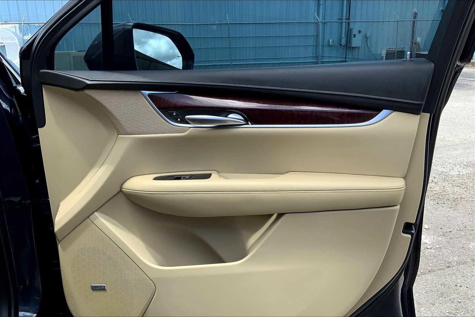 Used 2018 Cadillac XT5 Luxury w/ Driver Awareness Package image 42