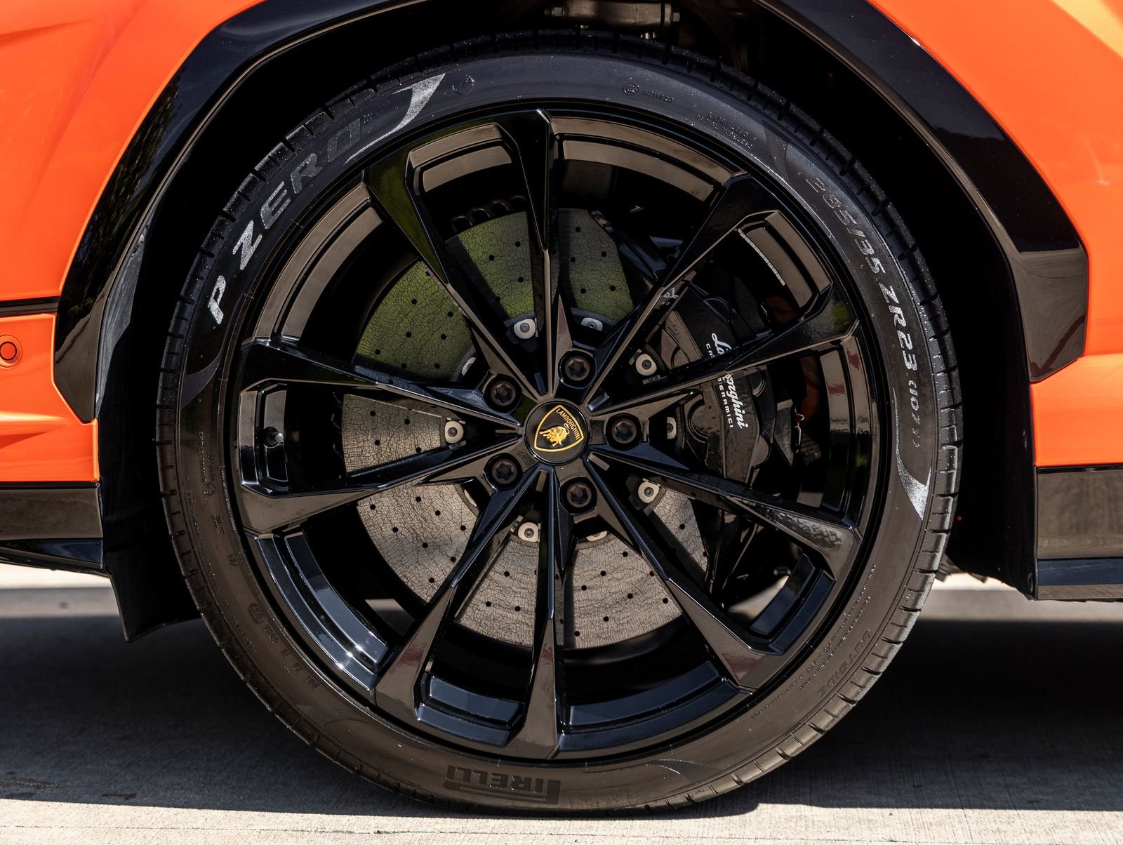 Used 2024 Lamborghini Urus S image 11