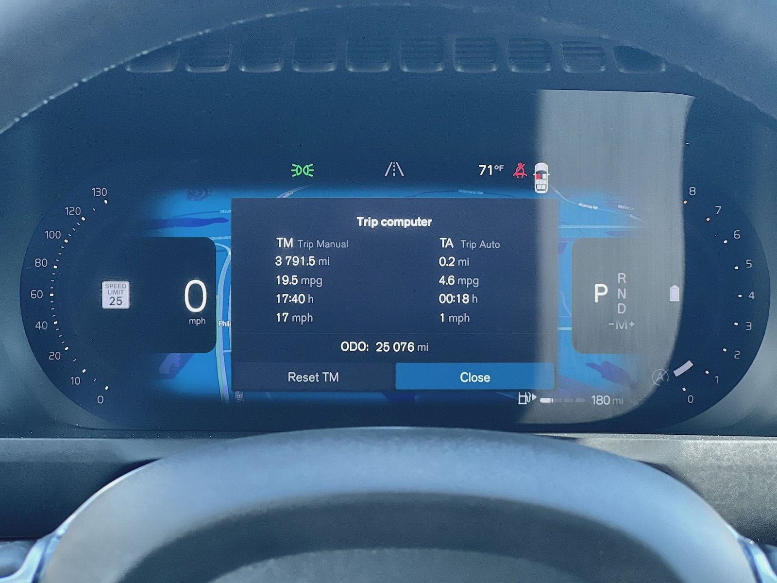 Used 2023 Volvo XC90 B6 Plus image 25