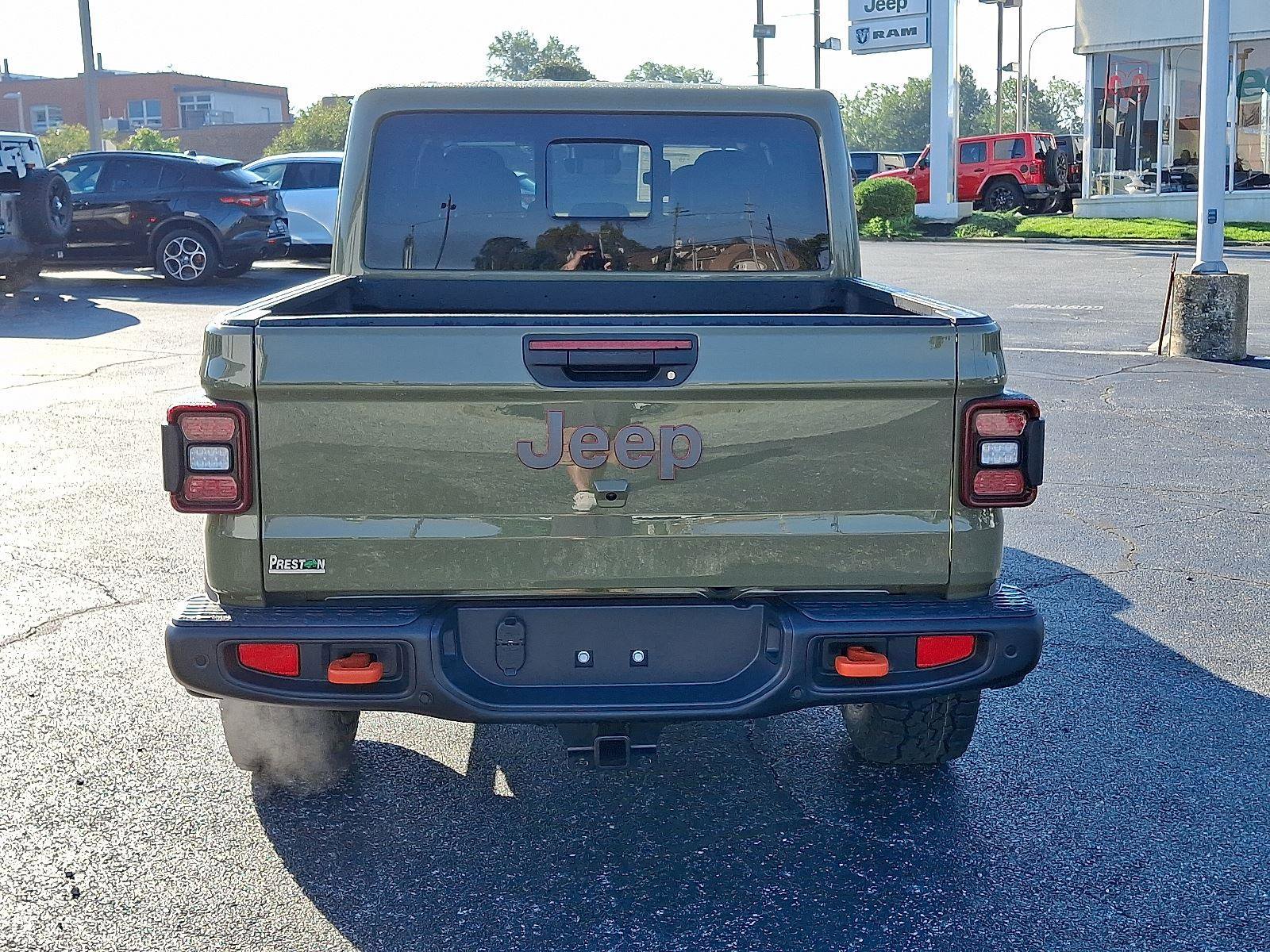 New 2025 Jeep Gladiator Mojave image 5