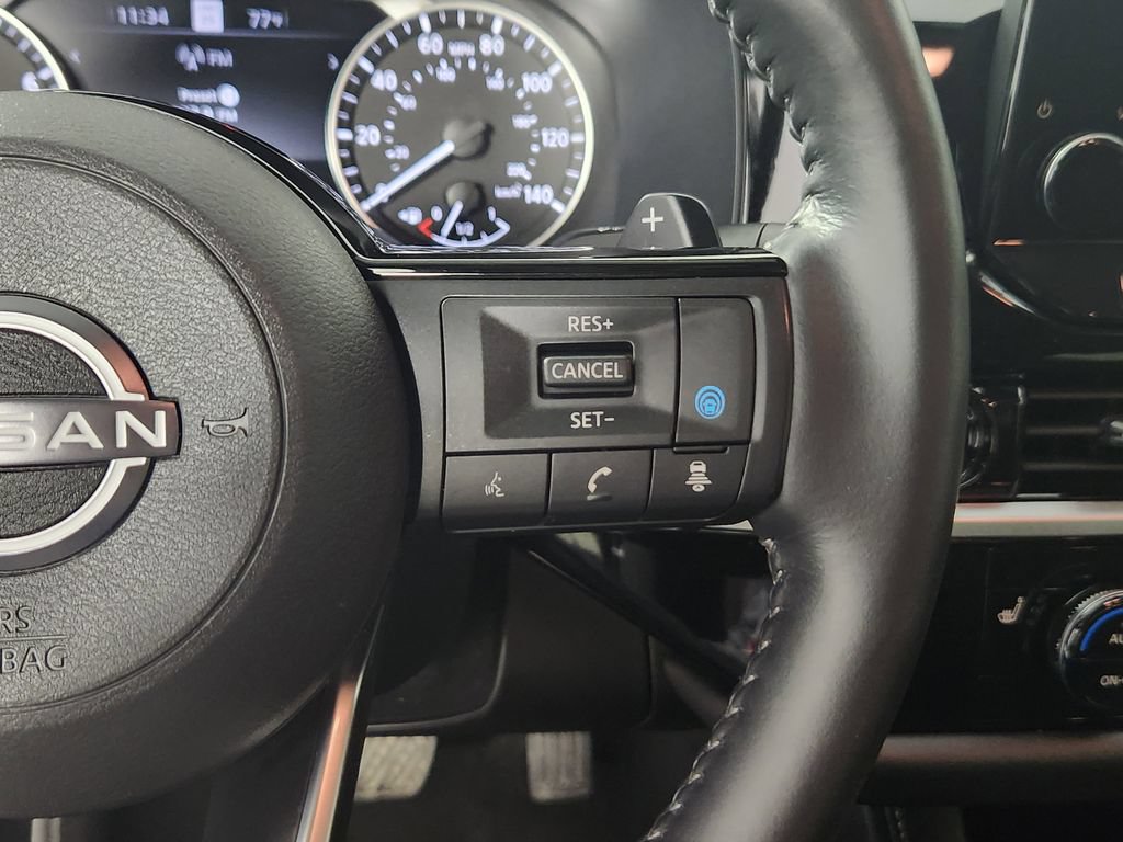 Used 2024 Nissan Pathfinder SL AWD/4WD image 24