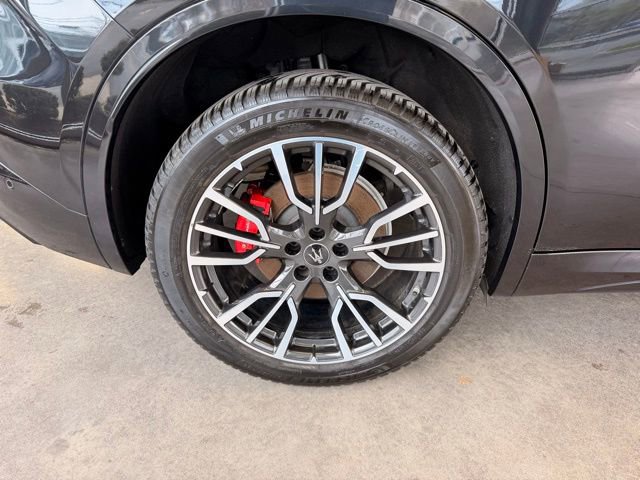 Used 2024 Maserati Grecale GT AWD/4WD image 11