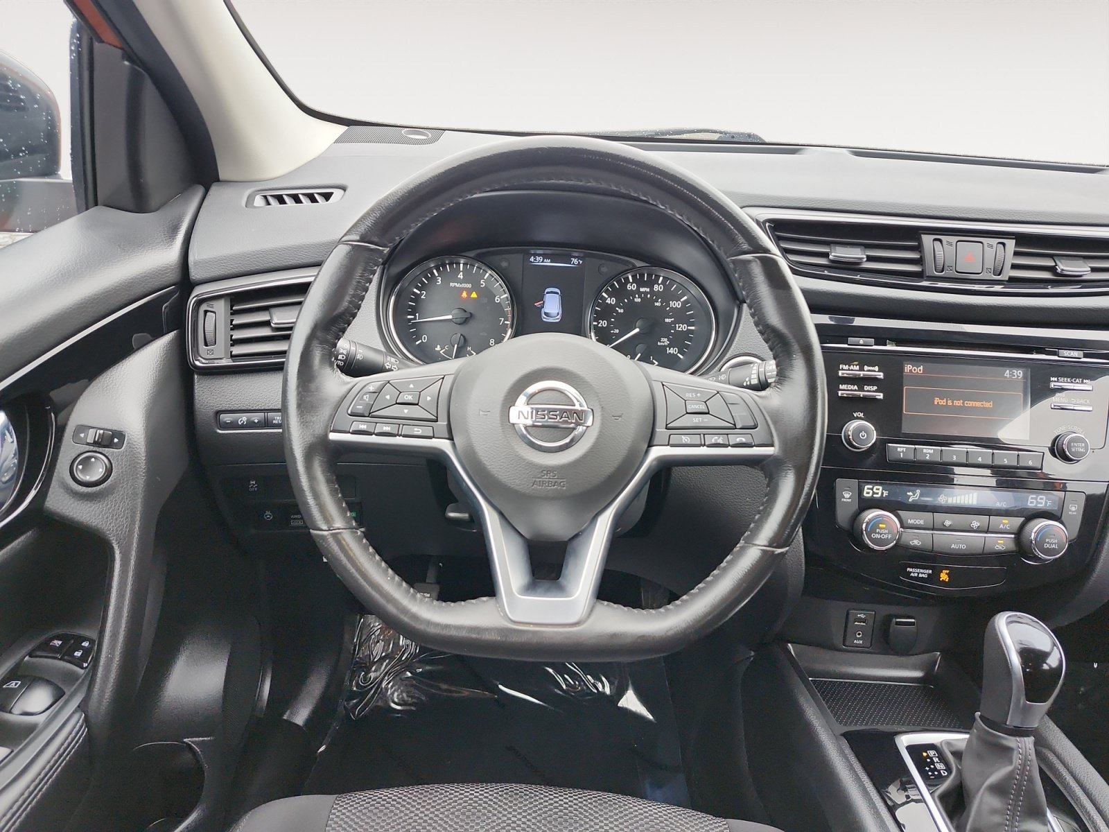 Used 2017 Nissan Rogue Sport SV w/ SV All-Weather Package AWD/4WD image 13