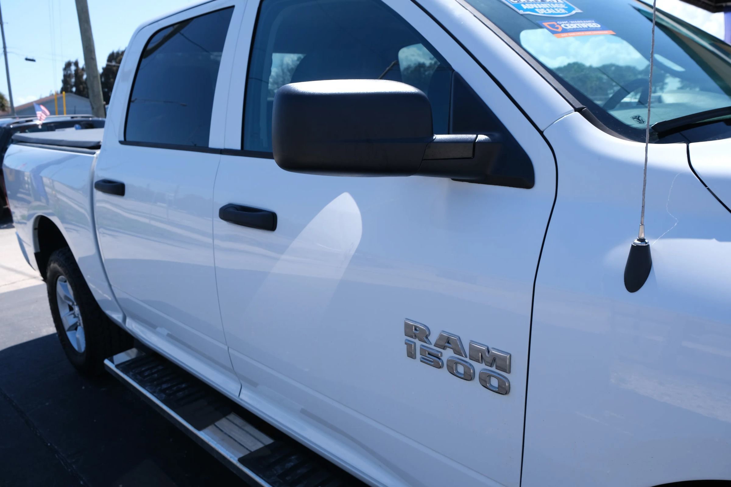 Used 2017 RAM 1500 Express image 18