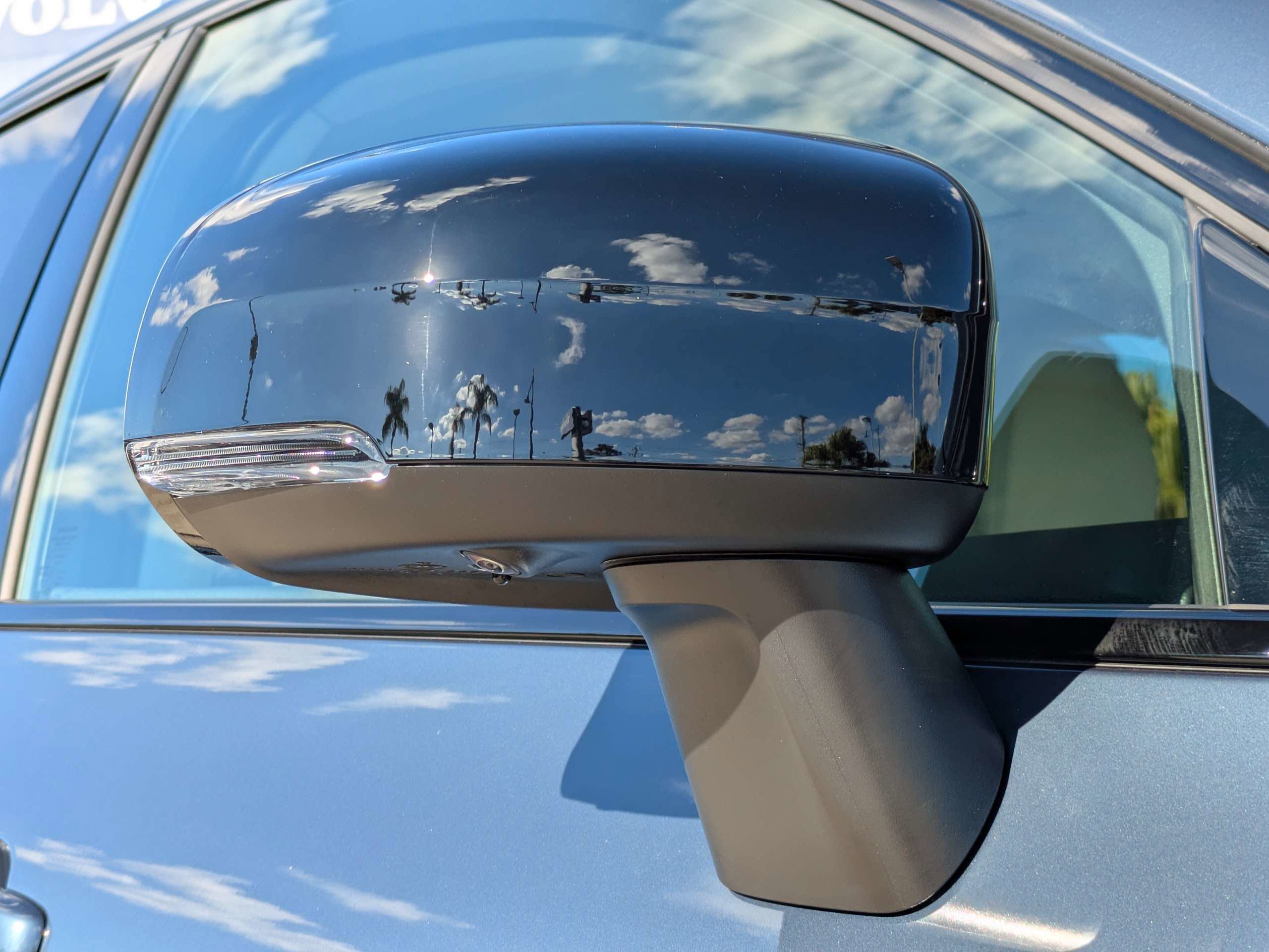 New 2026 Volvo XC60 B5 Ultra w/ Protection Package Premier image 12