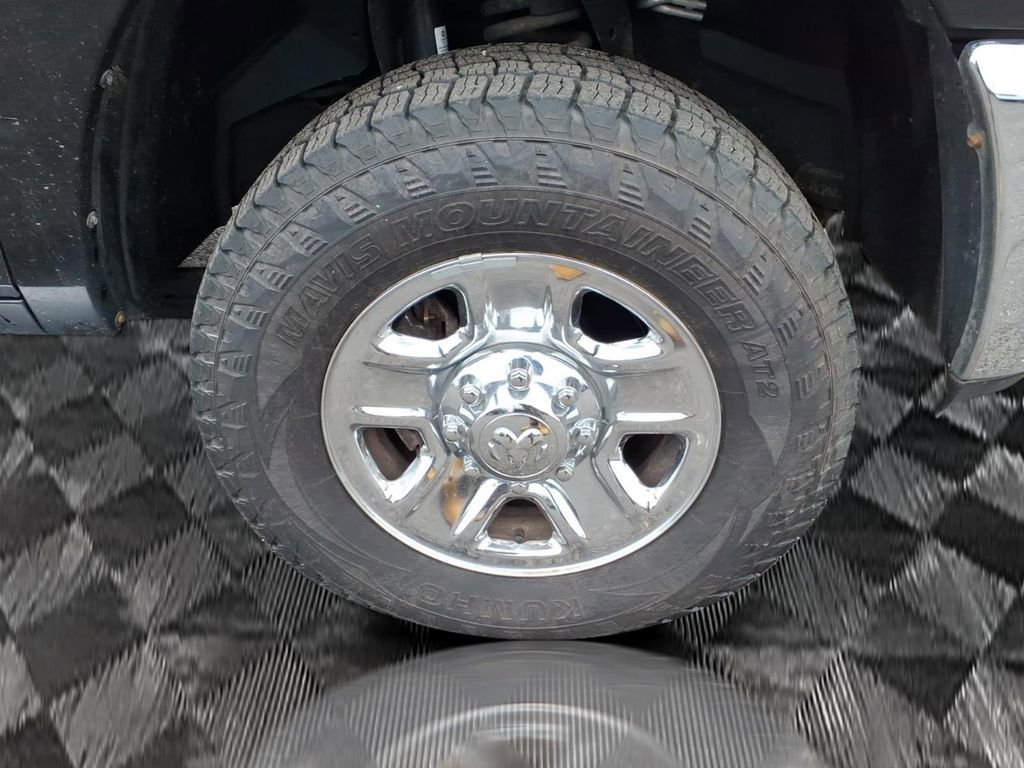 Used 2018 RAM 2500 Tradesman w/ Chrome Appearance Group image 7