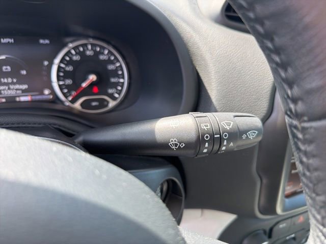 Used 2022 Jeep Renegade Limited w/ Sun, Sound & Wheels Group AWD/4WD image 28